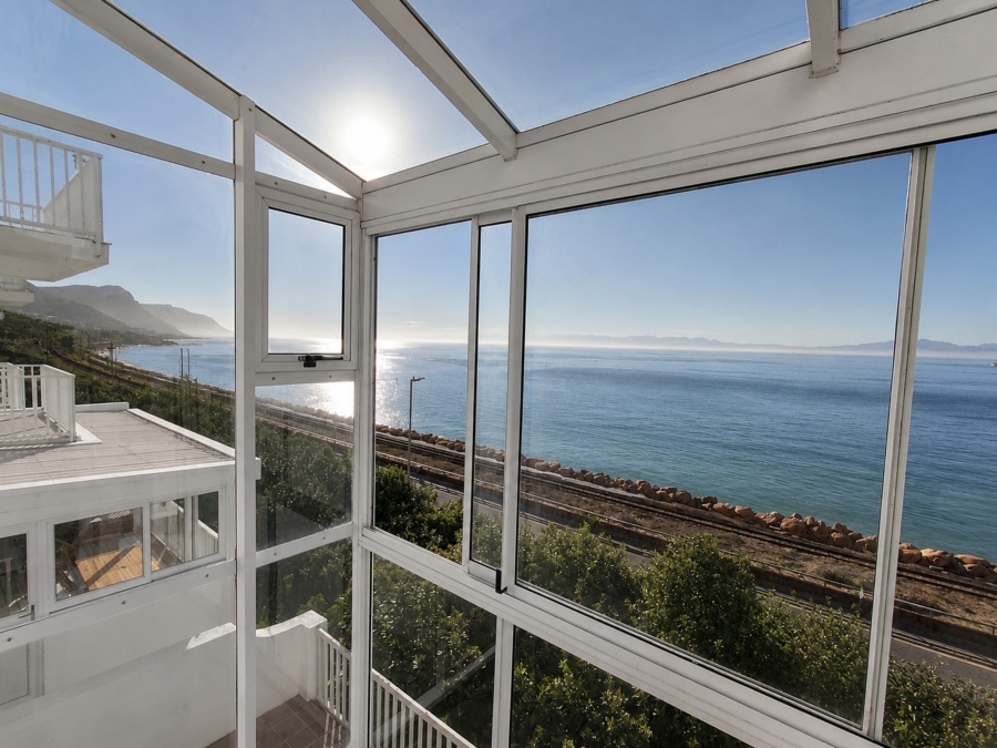 To Let 3 Bedroom Property for Rent in Simons Town Western Cape